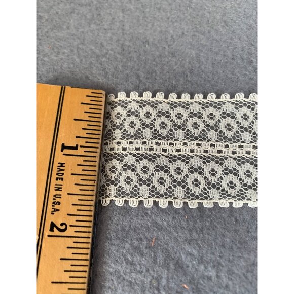 Vintage Lady Lace Ribbon Eggshell 1/2 inch wide 1 Yards W.F.R. Made In USA - Picture 3 of 7